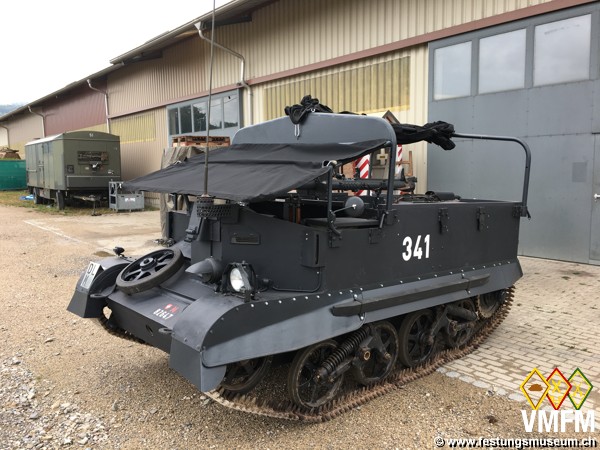 Universal Carrier T16